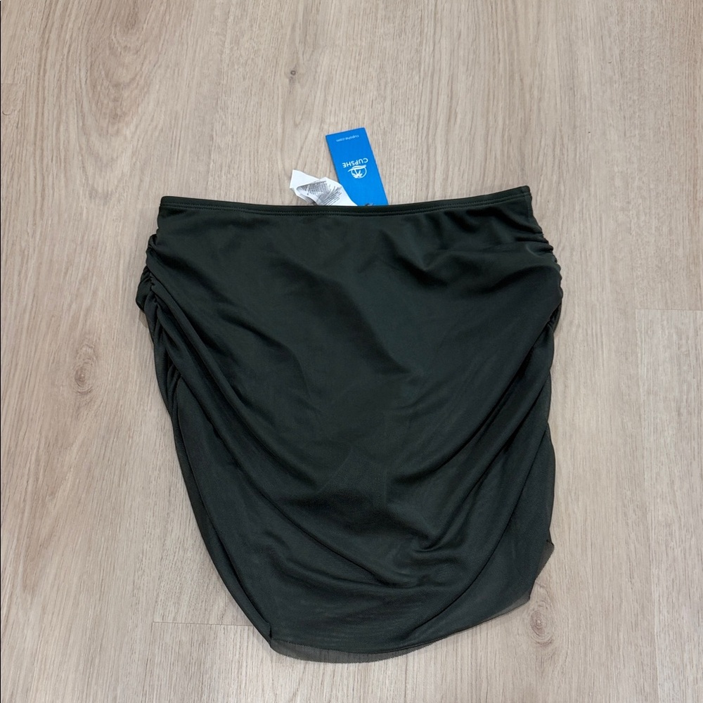NWT Cupshe Small Green Ruched Bikini Bottom and Skirt